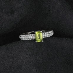 Natural Peridot ring 048-02
