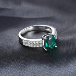 simulated emerald ring 066-05