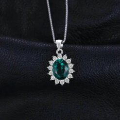 green stone necklace 275-02