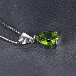 green stone pendant 294-04
