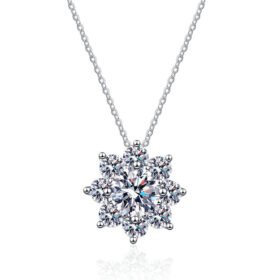 Clavicle Necklace Flower Shade Moissanite Pendant