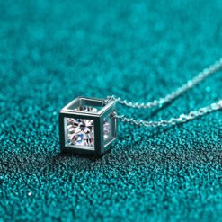 cube pendant necklace 382-004