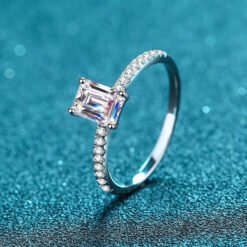 emerald cut engagement rings 332-004