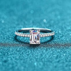 emerald cut engagement rings 332-005