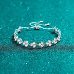 moissanite clover bracelet 440-002
