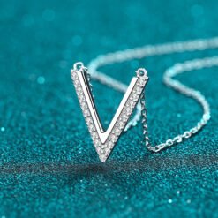 v necklace 390-004