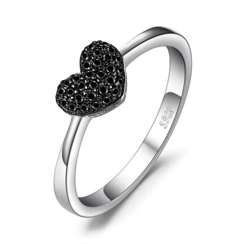 black heart ring 110-01